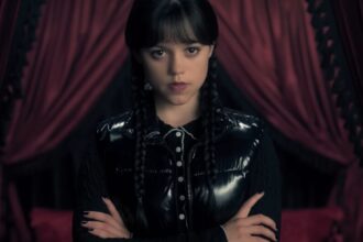 Netflix показав трейлер фіналу другого сезону "Венздей"