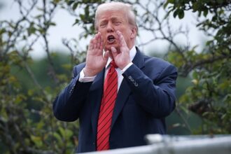 Більшість американців не довіряють Трампу у питанні війни в Україні