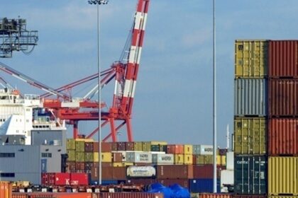 Російський експорт падає п'ятий місяць поспіль - Bloomberg