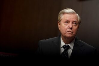 Сенатор Грем пропонує знищити економіку Росії