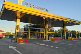 В Росії ціни на бензин другий день поспіль б'ють рекорди
