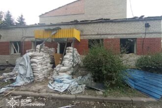 РФ вдарила по пожежній частині у Добропіллі